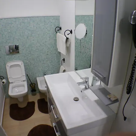 Espana Hotel 3*