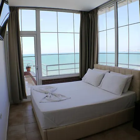 Espana Hotel Shkallnur