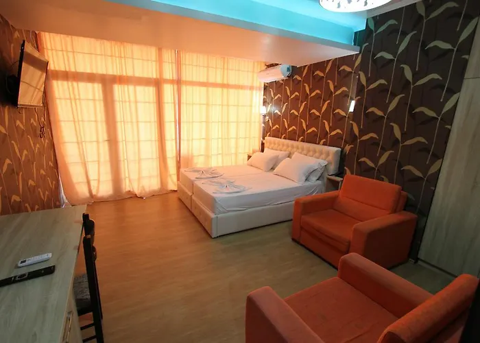 Espana Hotel Shkallnur